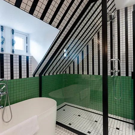 Maison Douce Epoque Hotel *