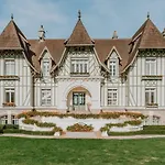 Maison Douce époque - Deauville Hotel