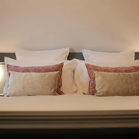 Maison Douce Epoque Hotel *