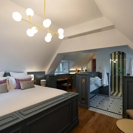 Maison Douce Epoque Hotel *