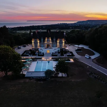 Hotel Maison Douce époque - Deauville 5*
