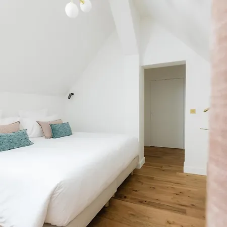 Hotel Maison Douce Epoque - Deauville 5*