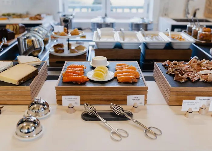 Hotel Maison Douce Epoque - Deauville 5*