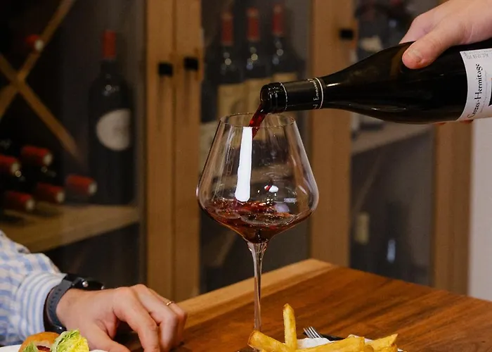 Hotel Maison Douce Epoque - Deauville 5*